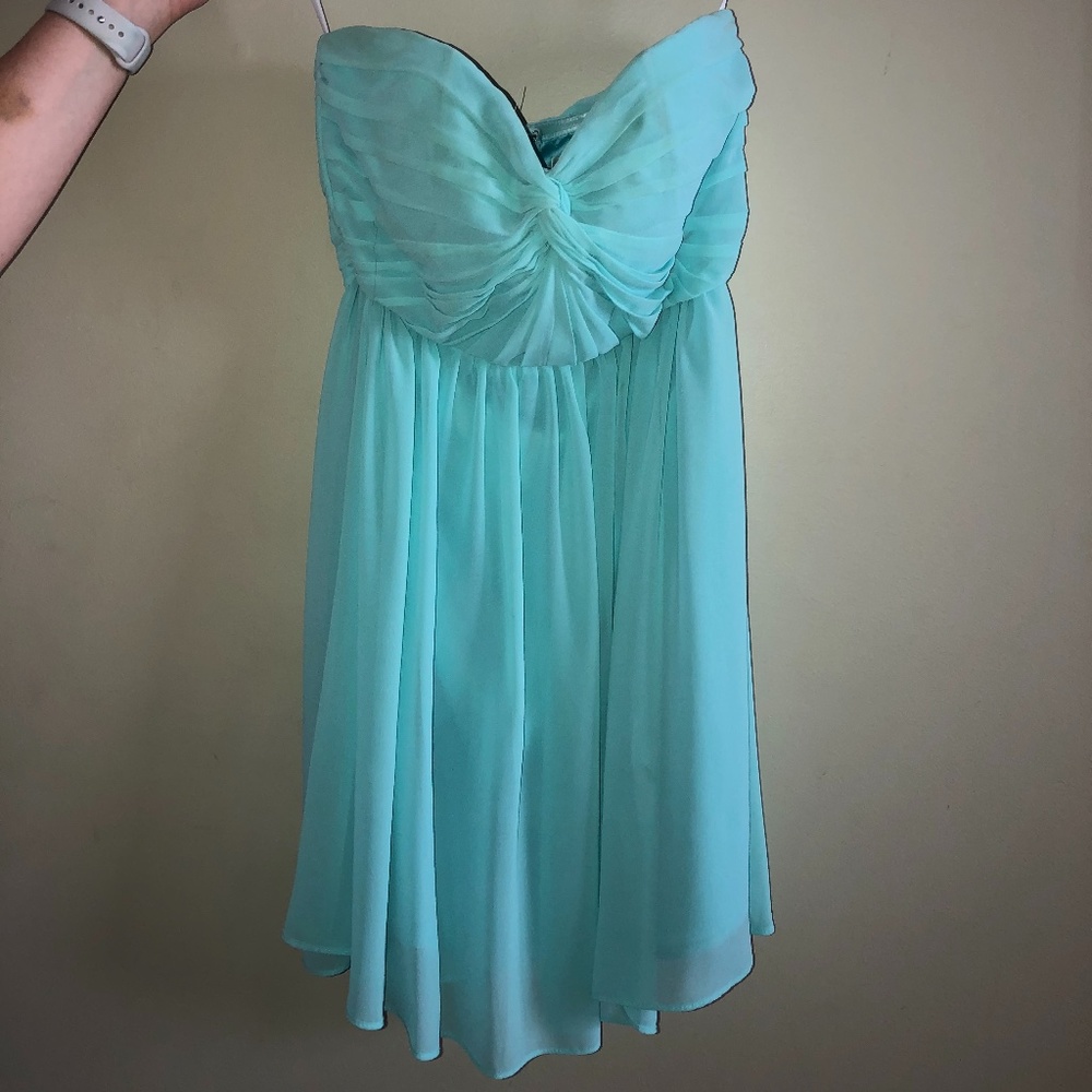 Turquoise strapless dress